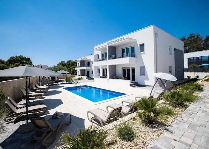 1Oak Rentals