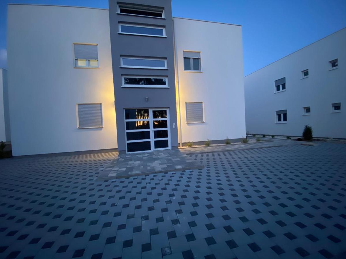 1oak Apartment Vir