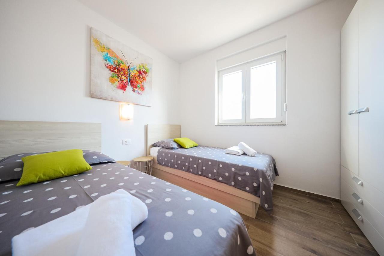 1oak Apartment Vir