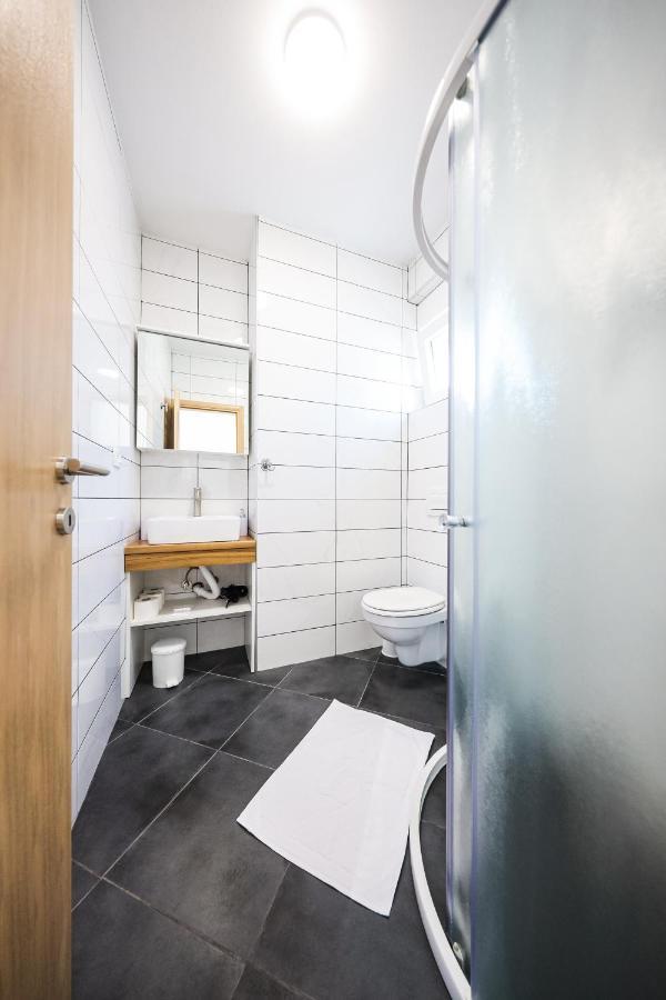 Apartment 1oak Vir