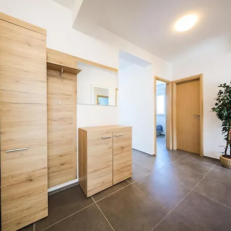 1Oak Rentals Vir Exterior photo